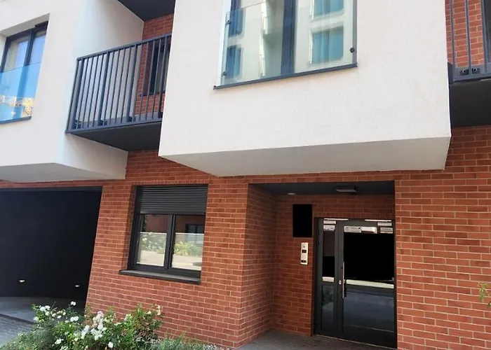 New 1-bdrm In Beautiful كراكوفيا