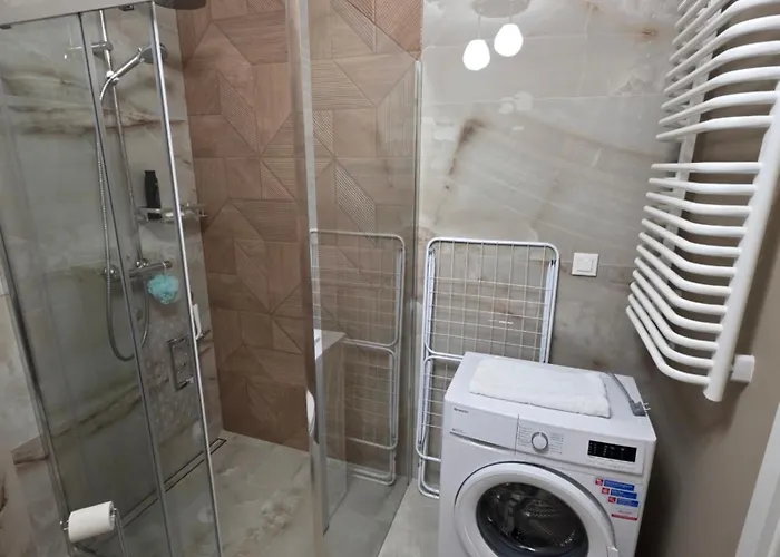 New 1-bdrm In Beautiful Apartman